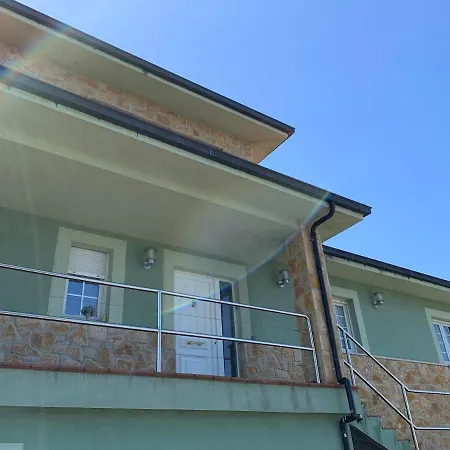 San Martin De Huerces * Χιχόν